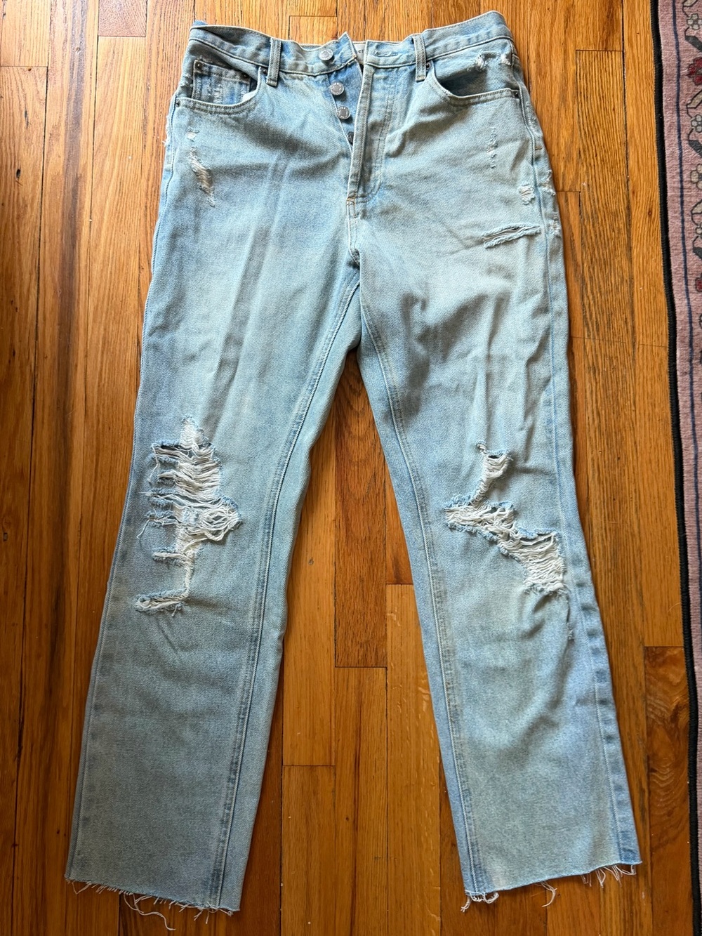 Never Worn Light Wash High-Rise Distressed Straight Jeans